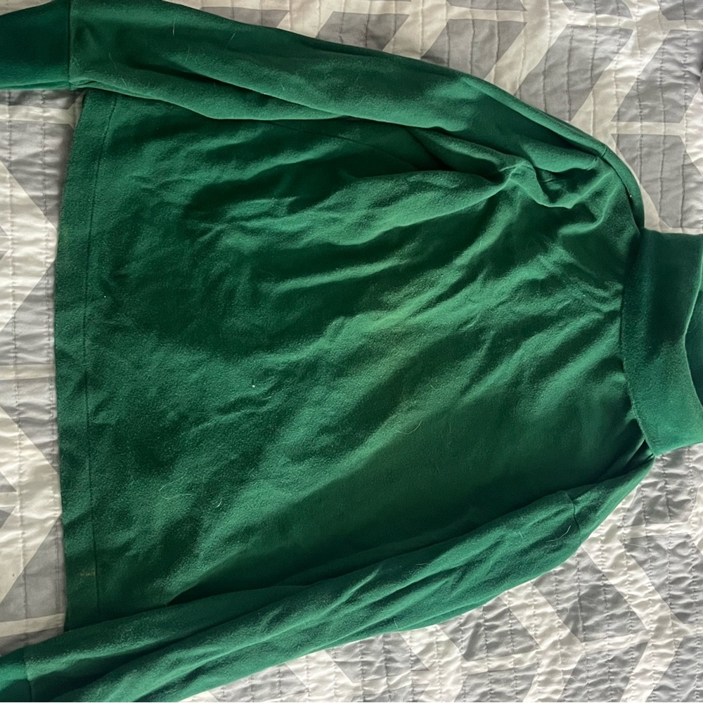 Green turtle neck